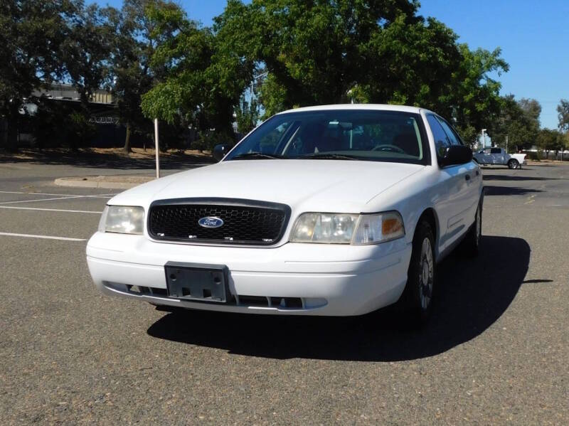ford crown victoria 2004 2FAFP71W74X155871 image ford crown victoria 2004 2FAFP71W74X155871 image